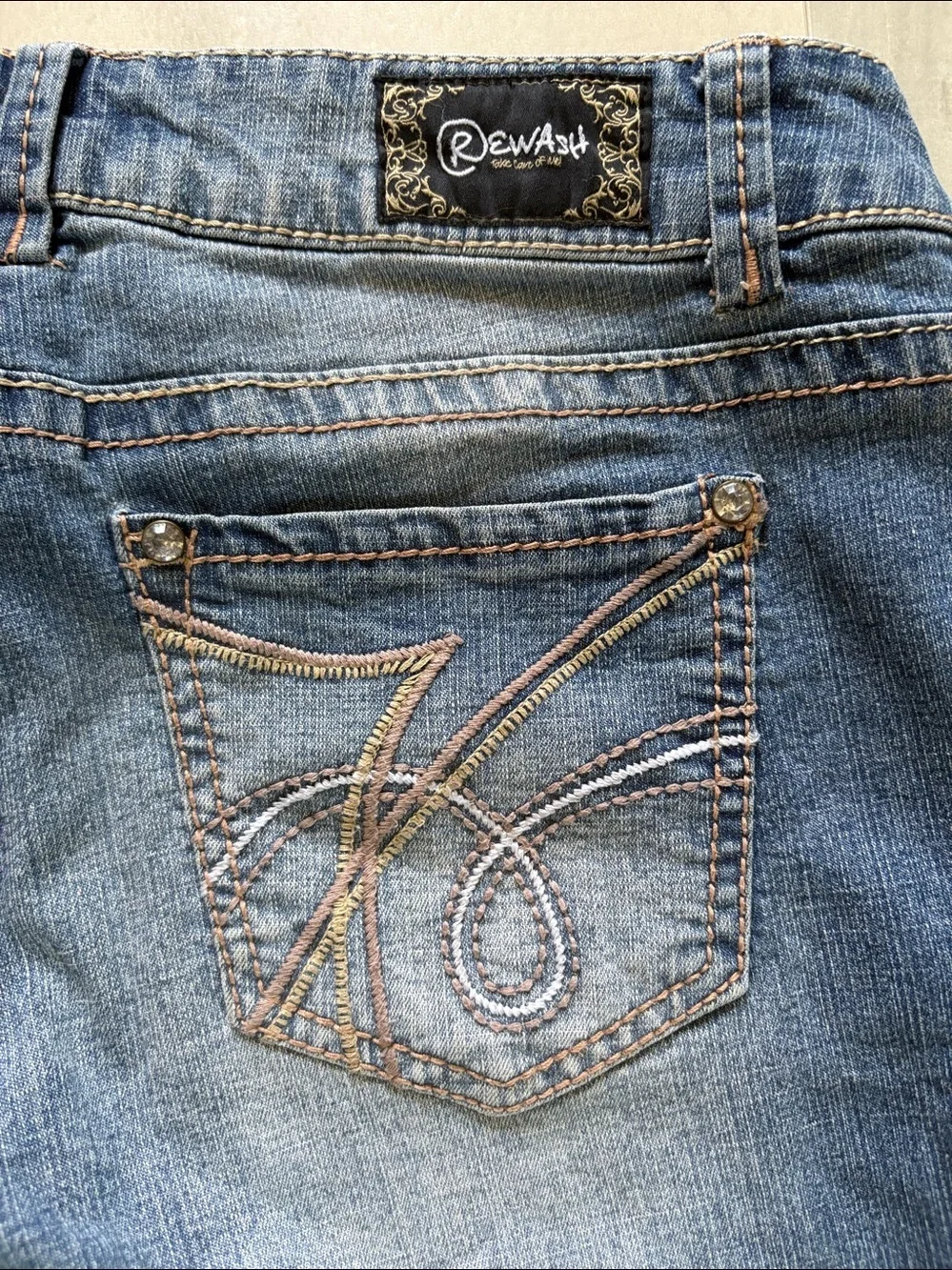Rewash Blue Faded whiskered stretch Denim Bermuda Shorts/rhinestone studs decor